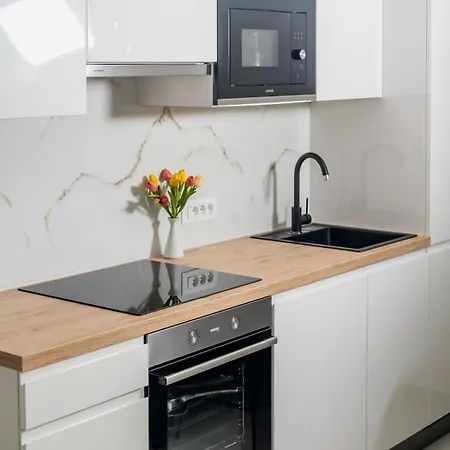 Sweet Apartment *